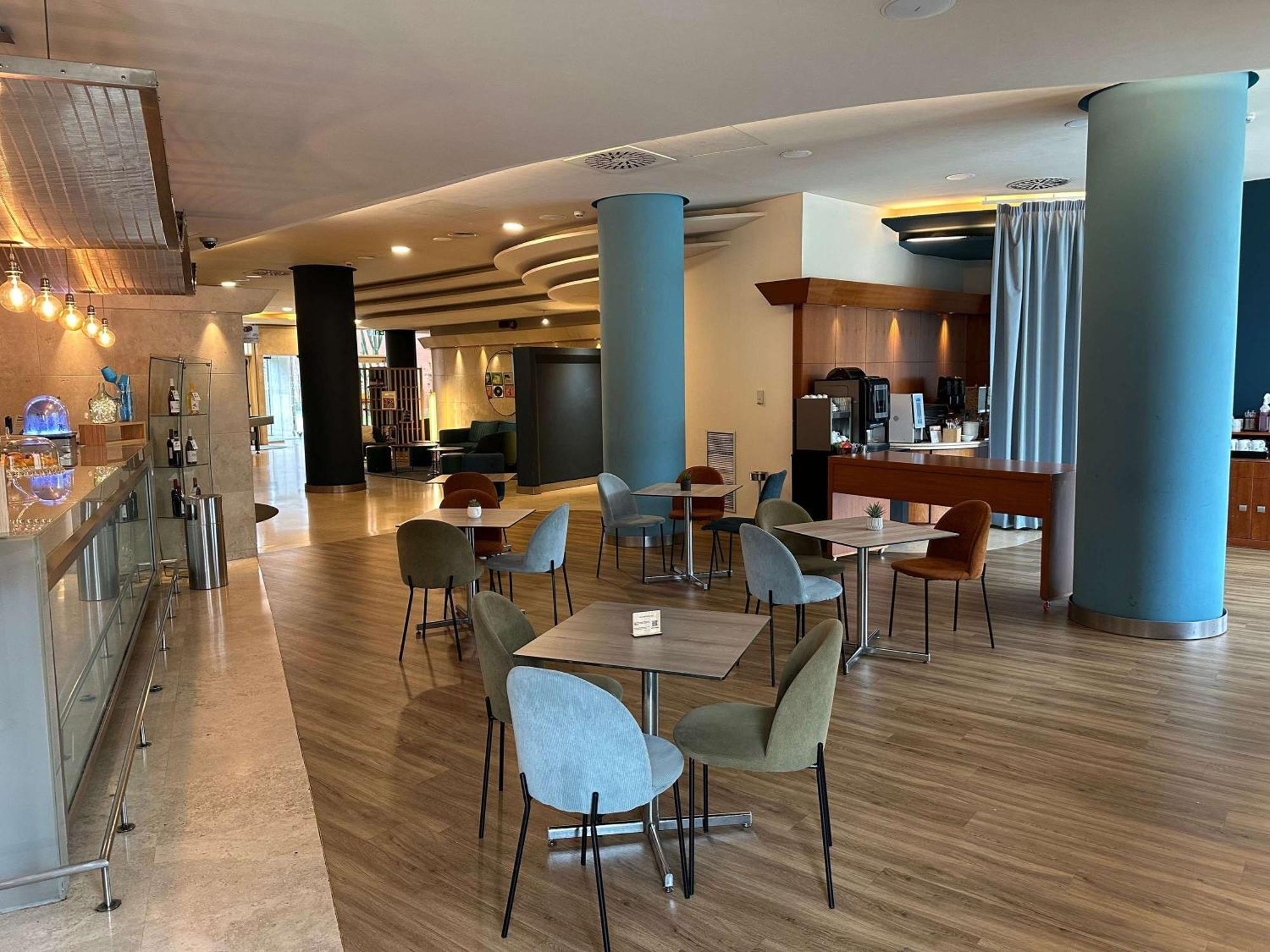 Novotel Roma Est Exterior photo